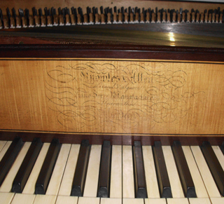 Tafelklavier Knowles & Allen, Aberdeen/Scotland 1809: Vorstecker mit Tusche-Signatur