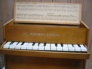 Toypiano Musicus Studio