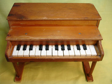 Toypiano Schoenhut